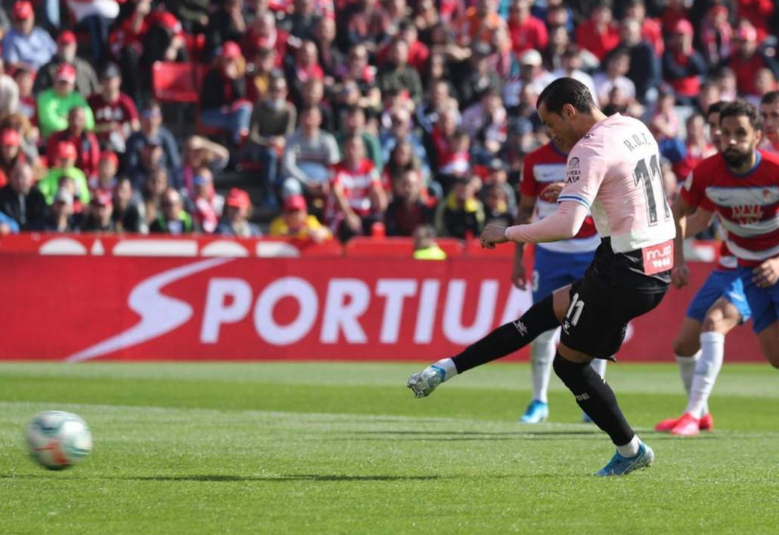  朗斯客场铁桶阵成功，零封纪录延续保级曙光