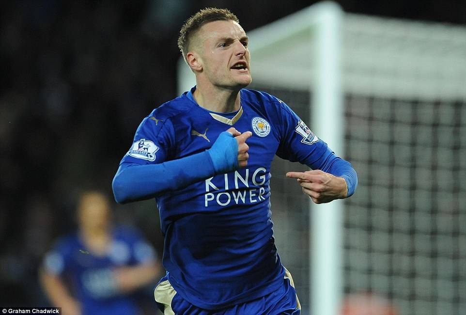  莱斯特城瓦尔迪再立功，蓝狐捍卫老牌劲旅尊严  