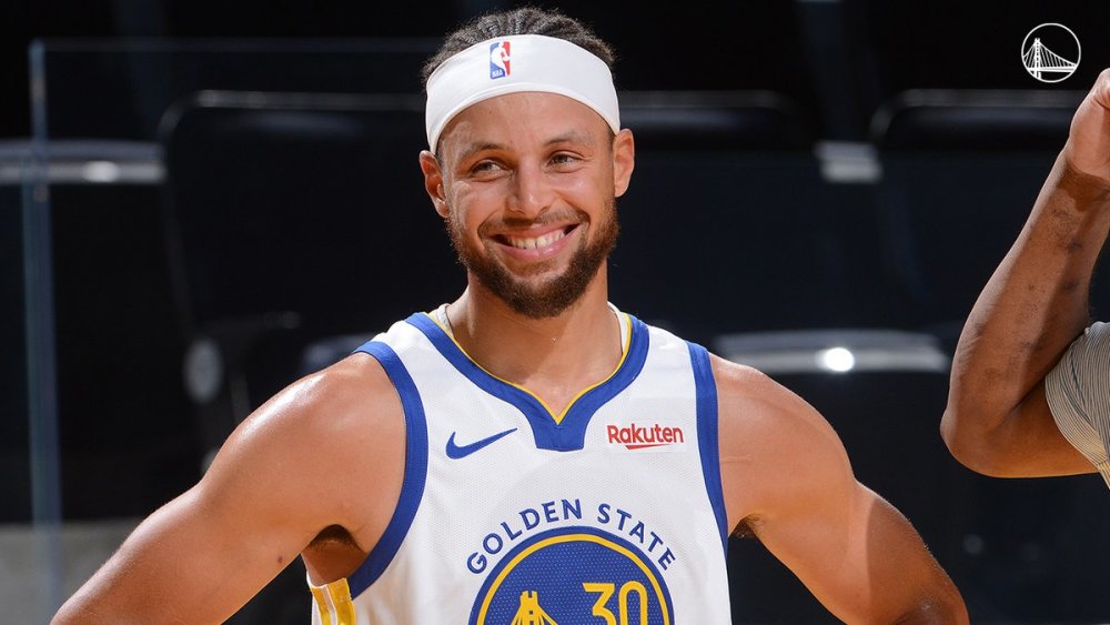  勇士核心伤愈复出，库里表态目标总冠军  